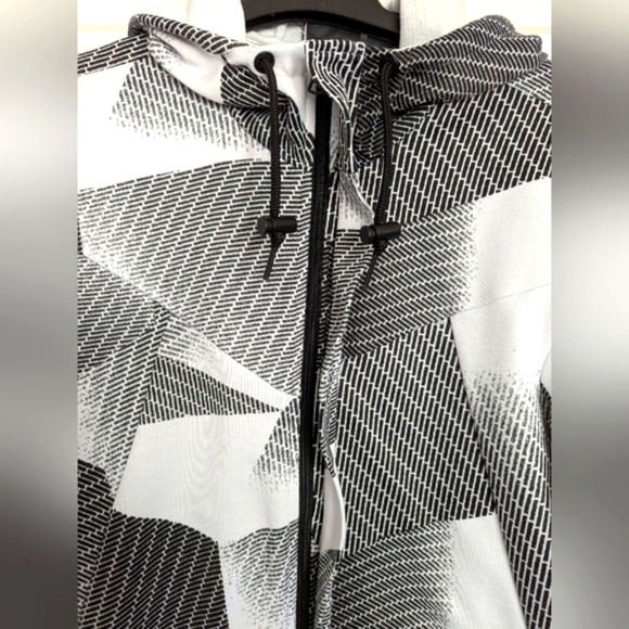 Armani Exchange Men's Retro Geometric Pattern Hooded Jacket/Sweatshirt - Picture 4 of 8
